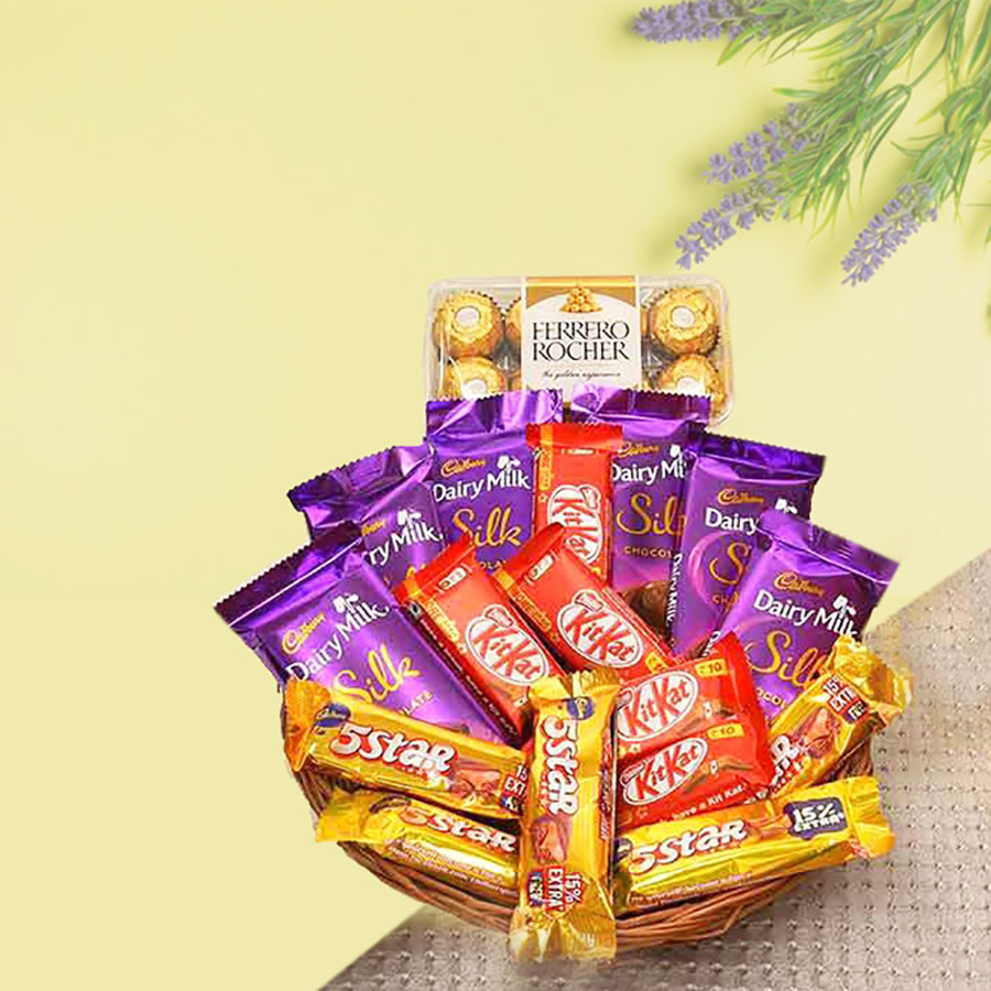 Looking for diwali gifts 🎁 but with a sweet twist? Choko La's signature  
