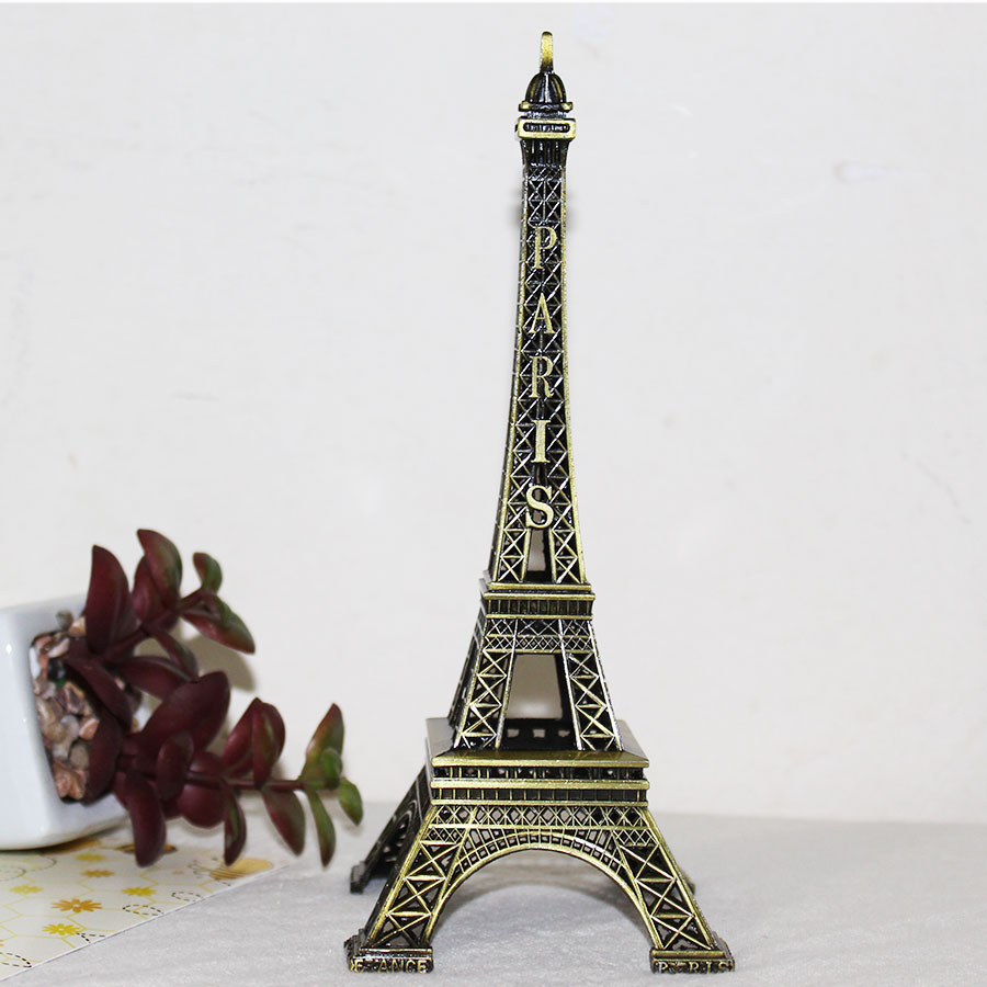Eiffel Tower Personalized Gift at Best Price in Ahmedabad | Foreken  Technology