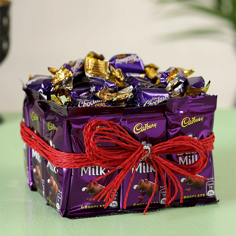 Valentine Special Box Gift For Girlfriend - Velvet fine chocolates