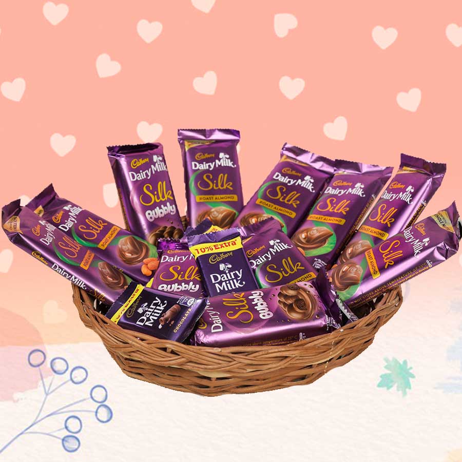 Cadbury Silk Pralines Chocolate Gift Box Bars Price in India - Buy Cadbury  Silk Pralines Chocolate Gift Box Bars online at Flipkart.com
